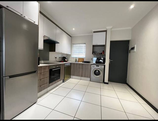 2 BEDROOM APARTMENT FOR SALE IN FOURWAYS